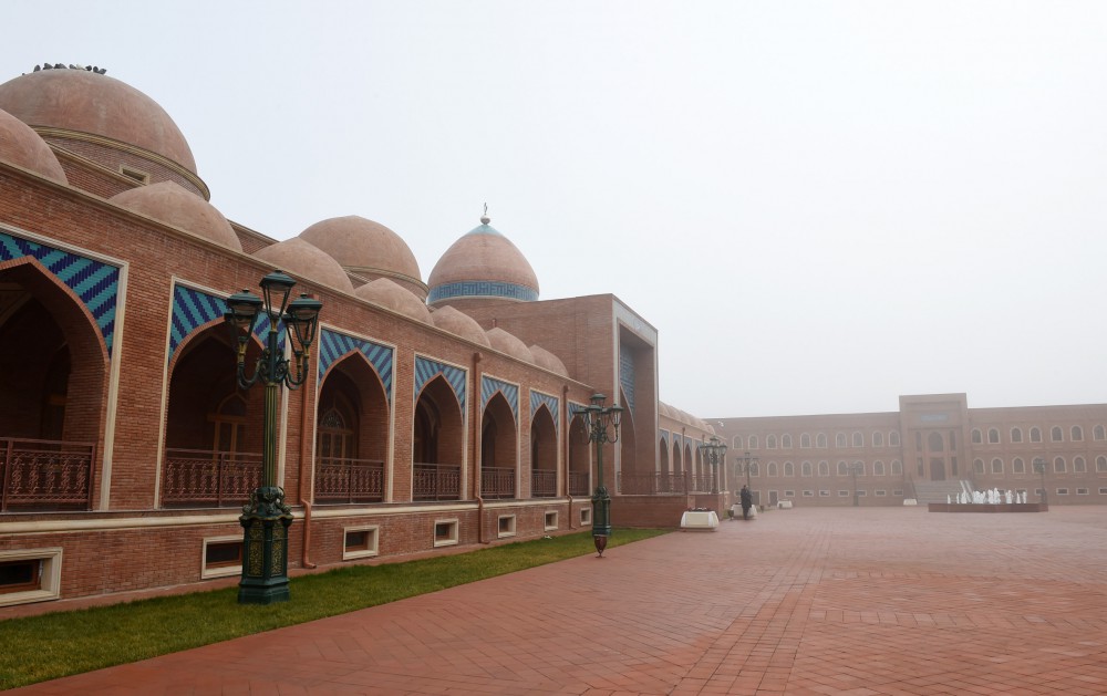 President Aliyev visits Imamzade religious complex in Ganja