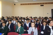 В Азербайджане стартовала Республиканская олимпиада по русскому языку и литературе (ФОТО)