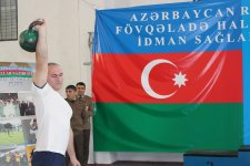 Азербайджанские спасатели определили самого сильного (ФОТО)