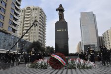 Общественность Азербайджана чтит  память жертв Ходжалинского геноцида  (ФОТО)
