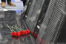Общественность Азербайджана чтит  память жертв Ходжалинского геноцида  (ФОТО)