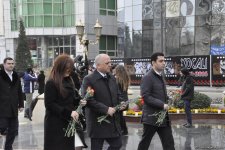 Общественность Азербайджана чтит  память жертв Ходжалинского геноцида  (ФОТО)