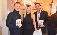 В Союзе писателей Азербайджана презентована книга Севиндж Сафаровой "Грех" (ФОТО)