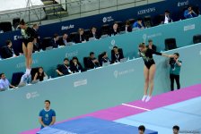 Азербайджанские гимнастки в финале синхронных выступлений на Кубке мира по прыжкам на батуте в Баку (ФОТО)