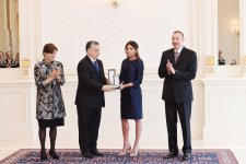 Первая леди Азербайджана Мехрибан Алиева награждена высшим орденом Венгрии (ФОТО)