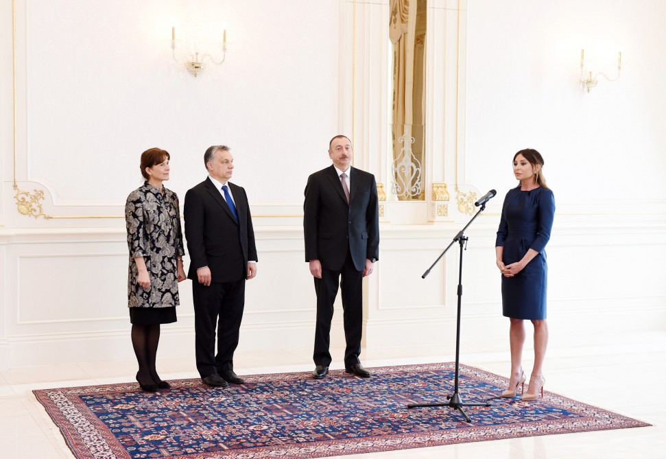 Первая леди Азербайджана Мехрибан Алиева награждена высшим орденом Венгрии (ФОТО)