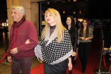 Натаван Хабиби: Поезд под названием "Время" (ВИДЕО)