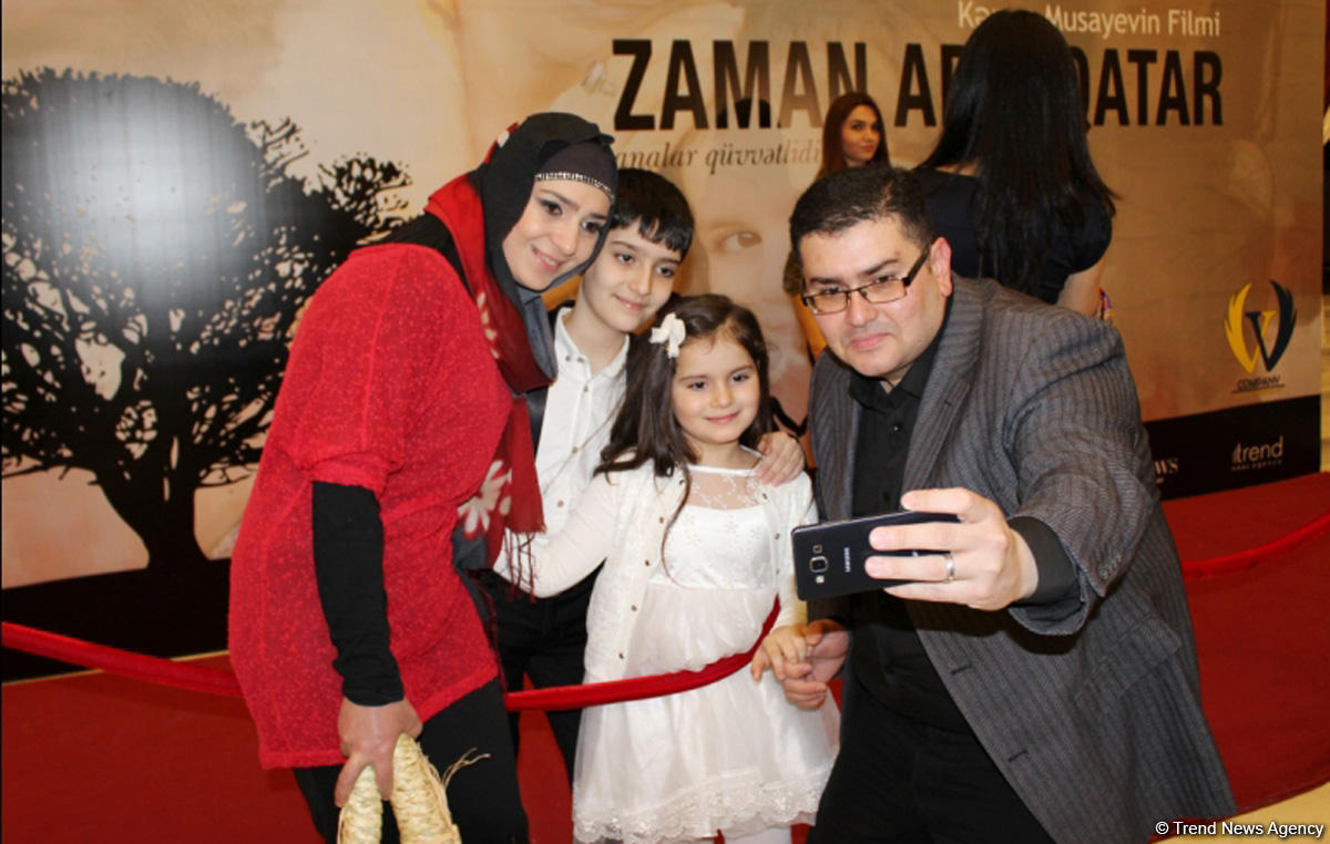 В Баку прошел гала-вечер фильма Zaman adli qatar – красная дорожка, овации, слезы… (ФОТО)