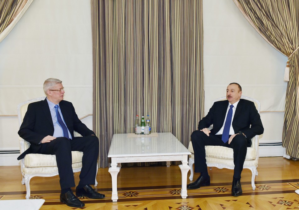Ilham Aliyev receives former president of Latvia
