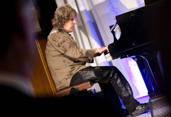 Keith Emerson of Emerson, Lake and Palmer dies at 71