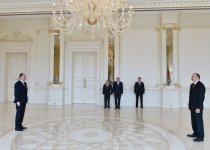 Президент Ильхам Алиев принял верительные грамоты нового посла Молдовы