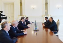 Президент Ильхам Алиев принял делегацию во главе с исполнительным директором Американского еврейского комитета