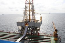 SOCAR сдала в эксплуатацию новую платформу на Каспии (ФОТО)