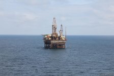 SOCAR сдала в эксплуатацию новую платформу на Каспии (ФОТО)