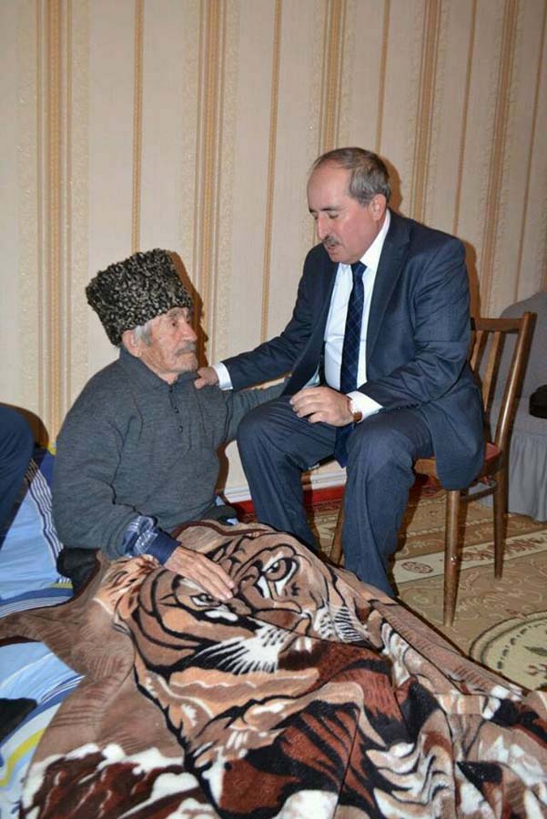 Старейший ашуг Азербайджана Ханмуса Мусаев принял гостей (ФОТО)
