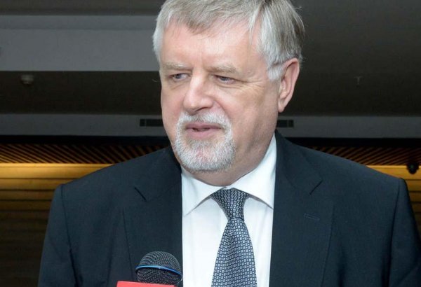 EU ready to contribute to intensification of Karabakh talks