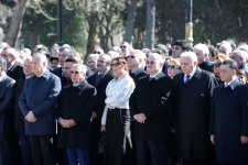 Президент Азербайджана и его супруга приняли участие во всенародных празднествах по случаю Новруза (ФОТО)