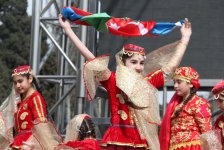 Как азербайджанские звезды отметили праздник Новруз (ФОТО)