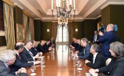 President Ilham Aliyev meets with heads of American Jewish organizations (PHOTO)