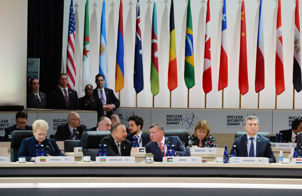 Azerbaijani president participates in 4th Nuclear Security Summit Opening Plenary (PHOTO)