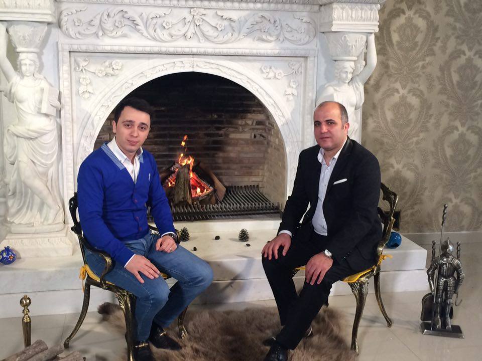 Как ханенде Эльданиз Мамедов ответил на вопросы о технологических новшествах (ФОТО)