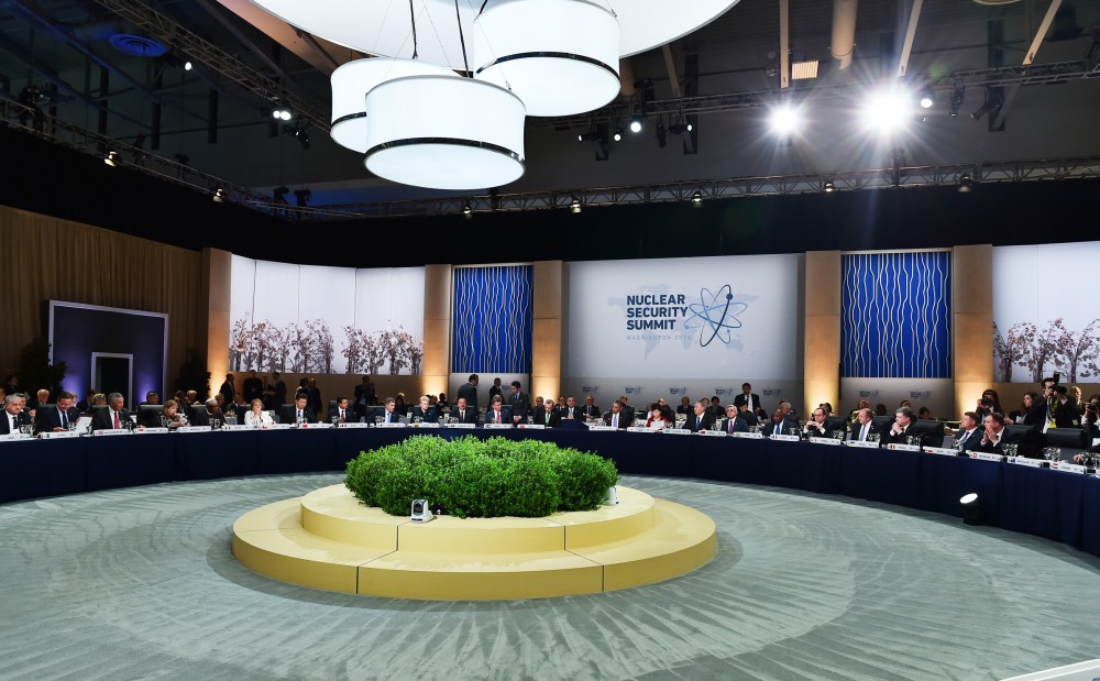 Azerbaijani president participates in 4th Nuclear Security Summit Opening Plenary (PHOTO)
