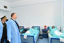 Президент Азербайджана навестил раненых военнослужащих, находящихся на лечении в Центральном военном госпитале минобороны (ФОТО)