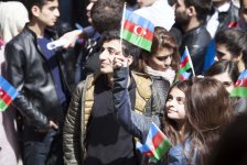 Студенты провели массовую акцию: Да здравствует Азербайджан! (ФОТО)