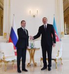 Состоялась встреча в узком составе Президента Азербайджана и премьер-министра России (ФОТО)