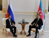 Состоялась встреча в узком составе Президента Азербайджана и премьер-министра России (ФОТО)