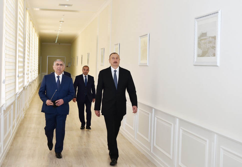 Президент Ильхам Алиев принял участие в открытии нового административного здания ОАО «Азеравтойол»