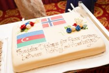 Хары бюльбюль Карабаха в Норвегии - Нурида Курбанова удостоена премии Dialogue for Peace (ФОТО)