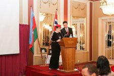Хары бюльбюль Карабаха в Норвегии - Нурида Курбанова удостоена премии Dialogue for Peace (ФОТО)