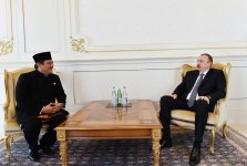 Президент Ильхам Алиев принял верительные грамоты нового посла Индонезии