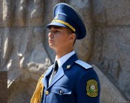 Общественность Азербайджана отмечает 93-ю годовщину со дня рождения общенационального лидера Гейдара Алиева (ФОТО)