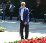 Общественность Азербайджана отмечает 93-ю годовщину со дня рождения общенационального лидера Гейдара Алиева (ФОТО)