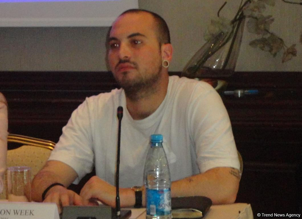 С удовольствием останусь в Баку… - итальянский дизайнер Андреа Лаззари (ФОТО)