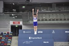 Стартовал заключительный день соревнований чемпионата Азербайджана и первенства Баку по прыжкам на батуте и тамблингу (ФОТО)