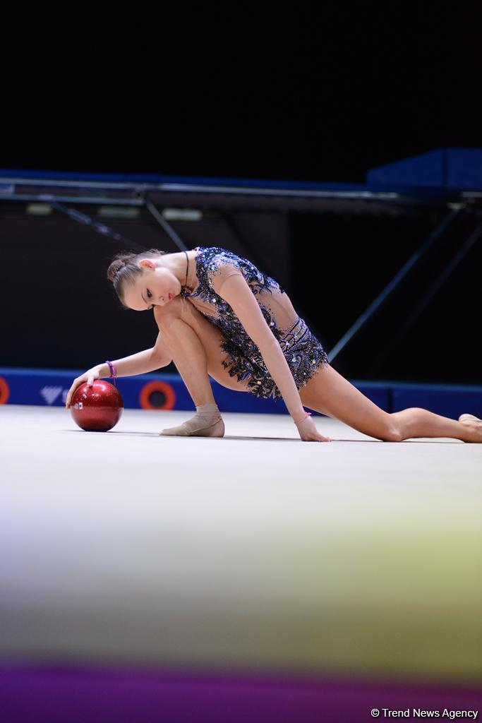Стартовал второй день соревнований XXIII чемпионата Азербайджана по художественной гимнастике (ФОТО)