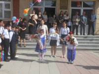 В Мингячевире и Уджаре прошла Олимпиада по русскому языку (ФОТО)
