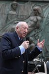 Вице-президент Фонда Гейдара Алиева Лейла Алиева приняла участие в  церемонии презентации бронзовой скульптуры Полада Бюльбюльоглу (ФОТО)