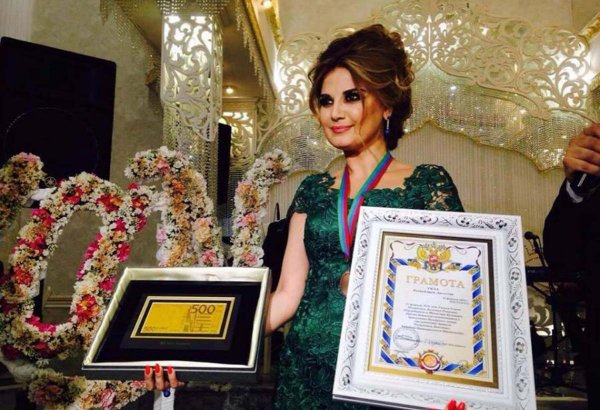 Натаван Хабиби стала заслуженной артисткой Дагестана (ФОТО)