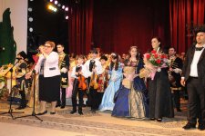 В Баку представлена музыкальная программа "Жемчужины Карабаха" (ФОТО)
