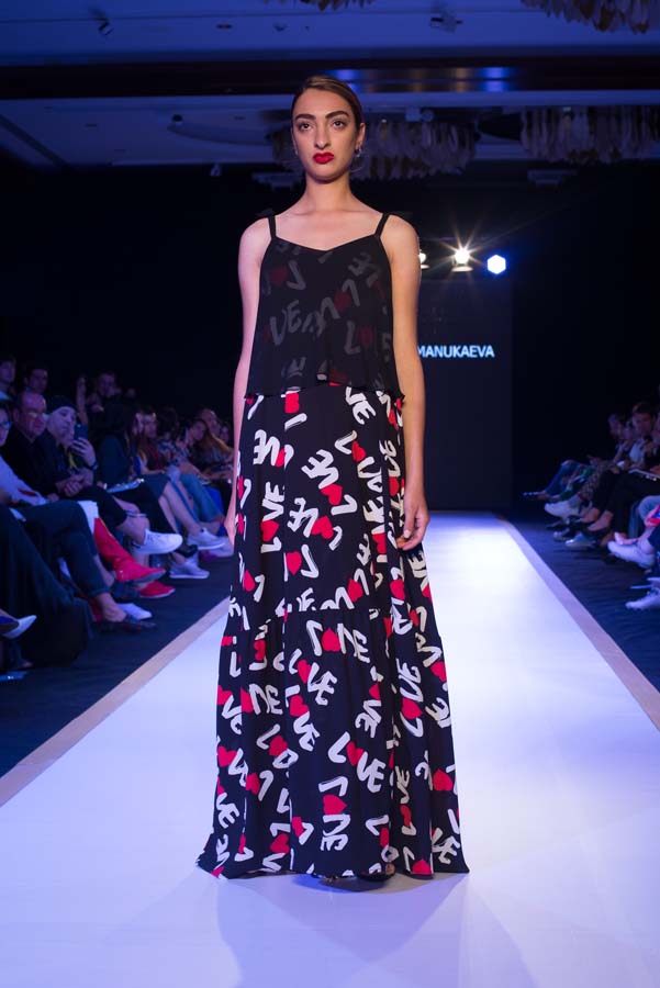 Потрясающее открытие Azerbaijan Fashion Week – яркие краски и тренды сезона (ФОТО)