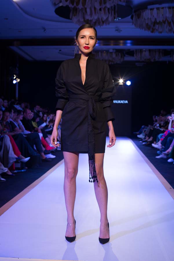 Потрясающее открытие Azerbaijan Fashion Week – яркие краски и тренды сезона (ФОТО)