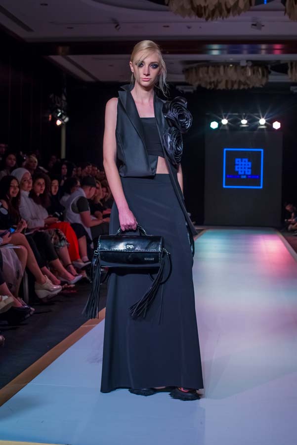 Потрясающее открытие Azerbaijan Fashion Week – яркие краски и тренды сезона (ФОТО)