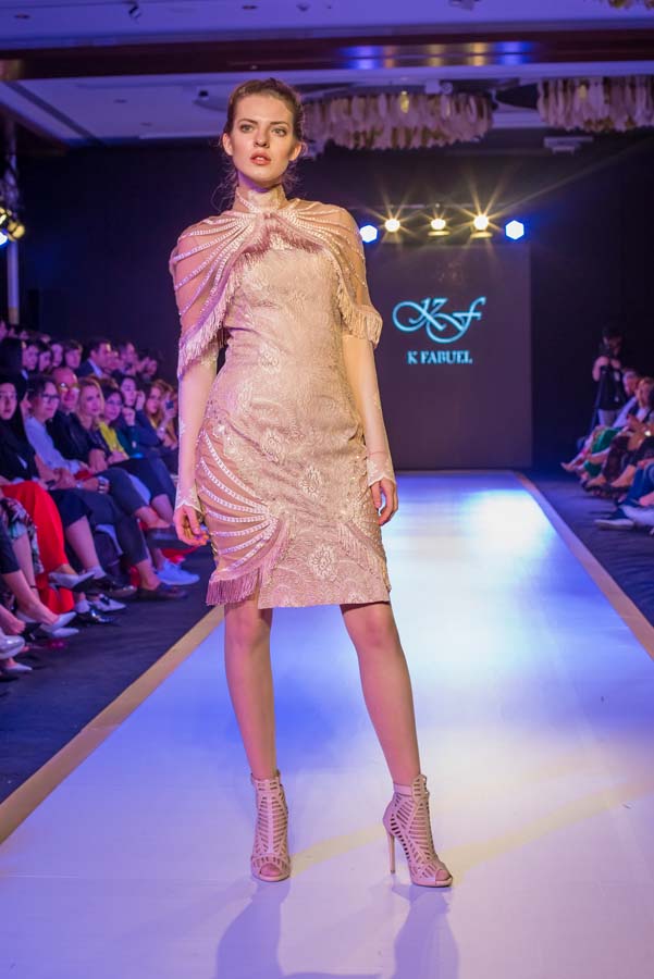 Потрясающее открытие Azerbaijan Fashion Week – яркие краски и тренды сезона (ФОТО)