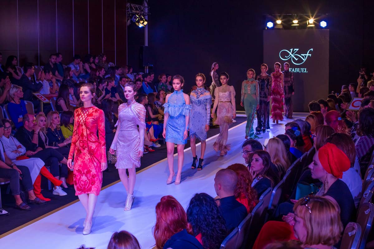 Потрясающее открытие Azerbaijan Fashion Week – яркие краски и тренды сезона (ФОТО)
