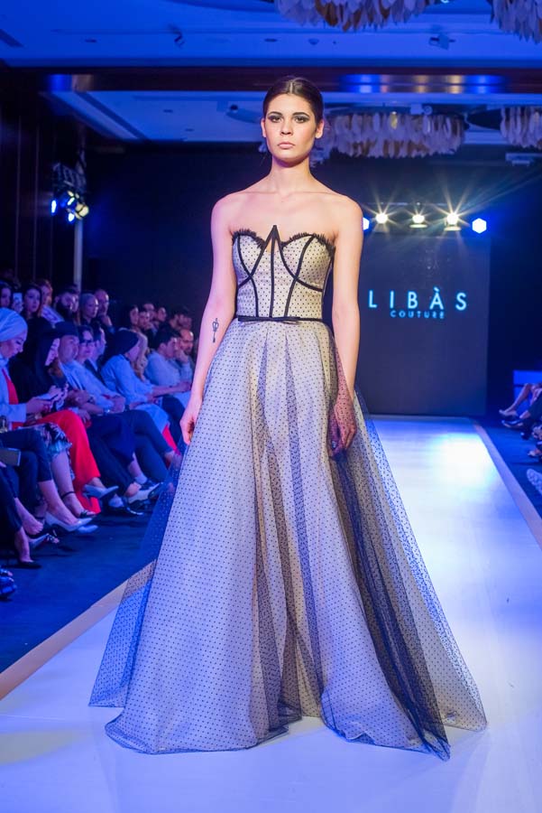 Потрясающее открытие Azerbaijan Fashion Week – яркие краски и тренды сезона (ФОТО)