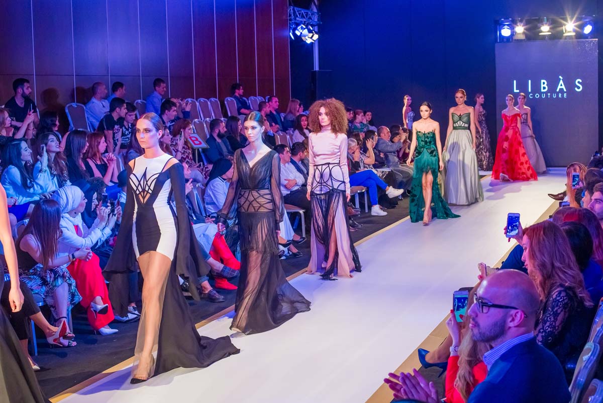 Потрясающее открытие Azerbaijan Fashion Week – яркие краски и тренды сезона (ФОТО)
